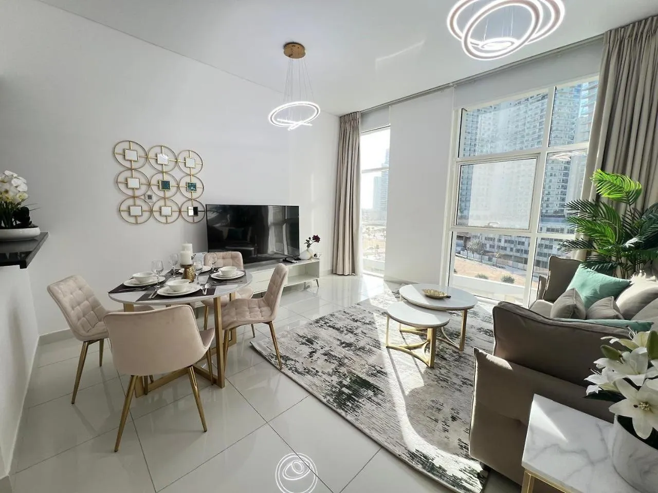 Luxury Prestige 1Br In Damac Central-02 Dubai